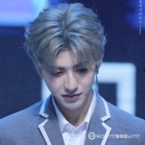 明星爆料吃瓜蔡徐坤视频,揭秘明星圈幕后故事  第2张